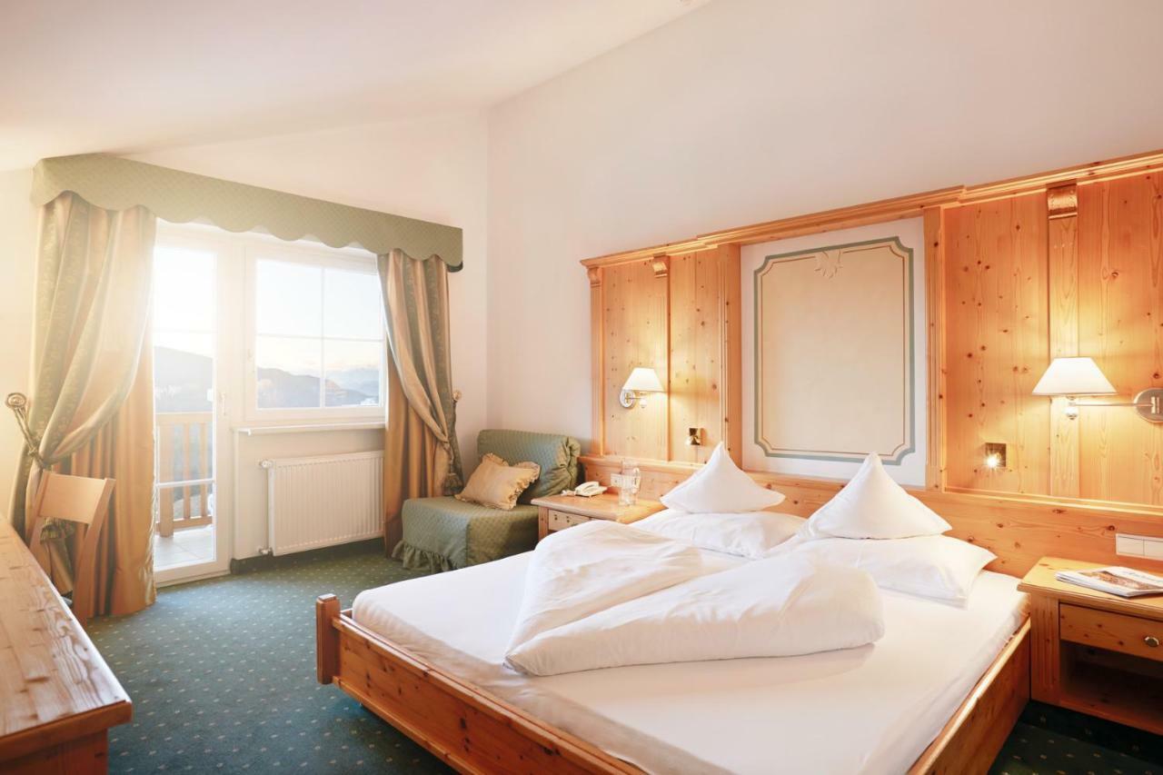 Familienhotel Maria Обереген Екстериор снимка